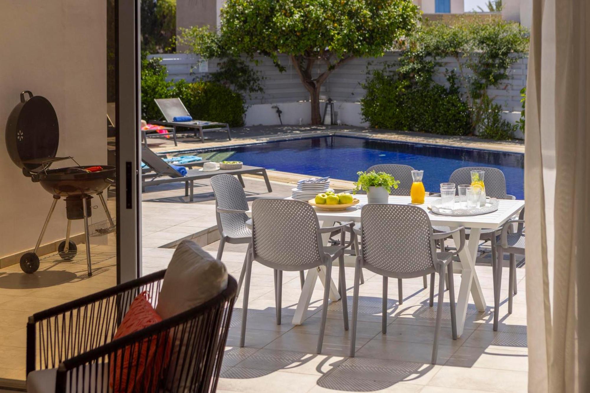 Azure Luxury Pool Villa Protaras Exterior photo